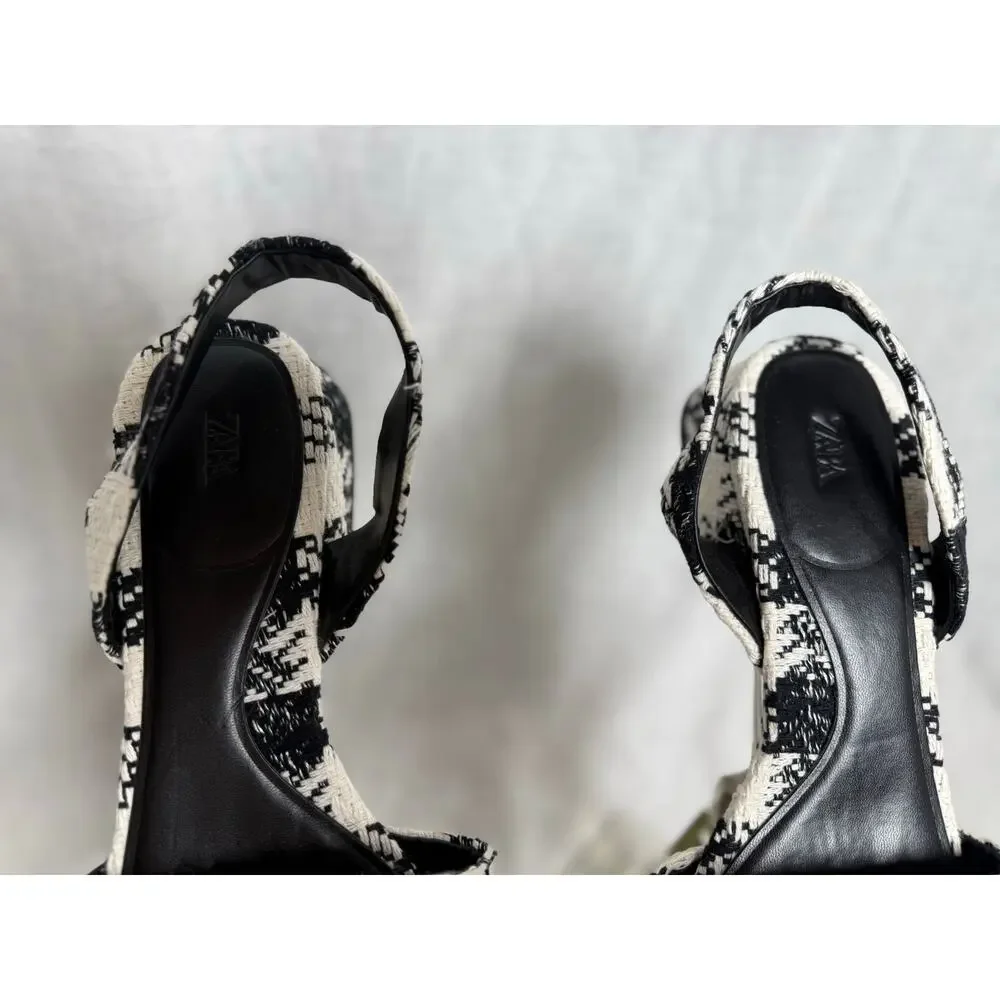 Zara Black & White Fabric Houndstooth Tweed Slingback Gold Chain Sandal
42/11 - Picture 3 of 6